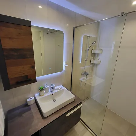 Bw Aqua Lux, River View, Parking Free