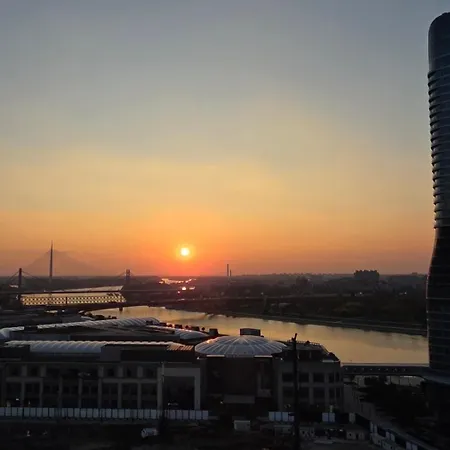 Bw Aqua Lux, River View, Parking Free Apartment Belgrad